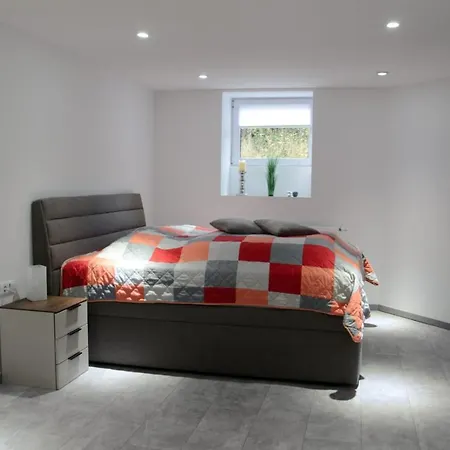 , Nagelneu Barrierefrei