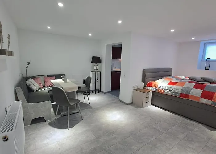 , Nagelneu Barrierefrei *