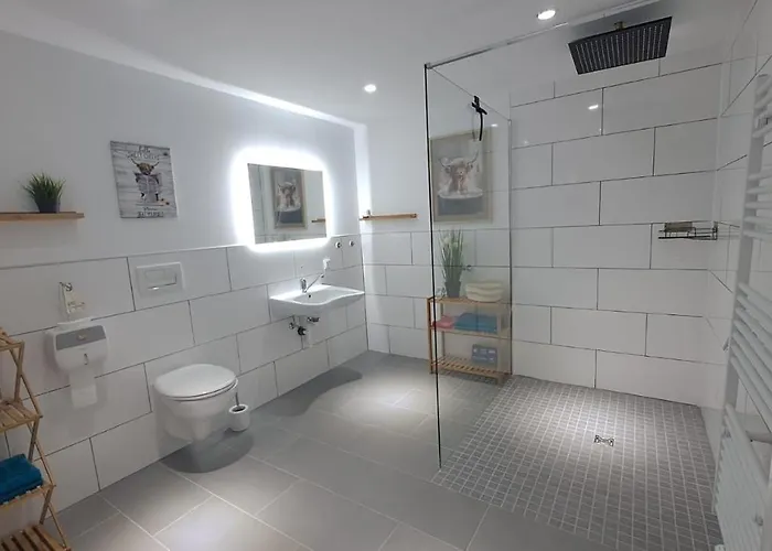 , Nagelneu Barrierefrei * Nieheim